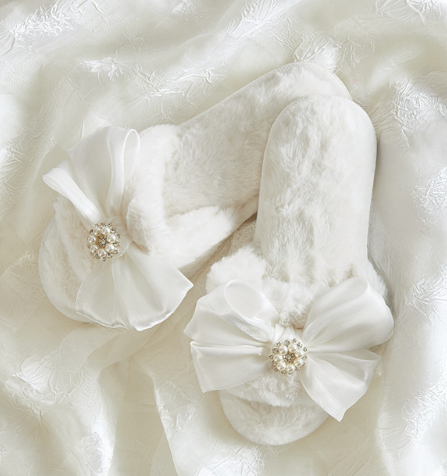 R0693 - Pearl Bow Plush Slippers-12-Gifts-Bella Apparel-Krista Anne's Boutique, Women's Fashion and Accessories Located in Oklahoma City, OK and Black Mountain, NC