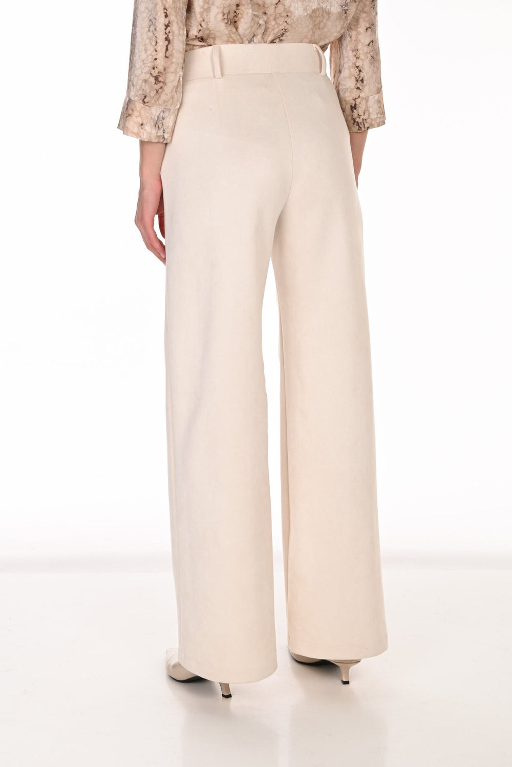263379 - Wide Leg Suede Pants w/ Chain Belt-04-Bottoms-Frank Lyman-Krista Anne's Boutique, Women's Fashion and Accessories Located in Oklahoma City, OK and Black Mountain, NC