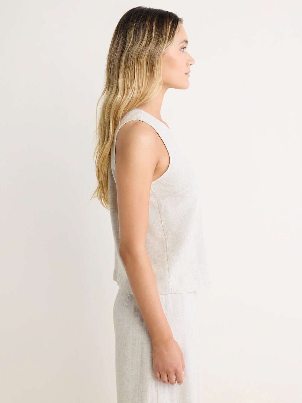 BNZM263616 - Linen Blend Stevie Tank-03-Tees/Tanks-Nic+Zoe-Krista Anne's Boutique, Women's Fashion and Accessories Located in Oklahoma City, OK and Black Mountain, NC
