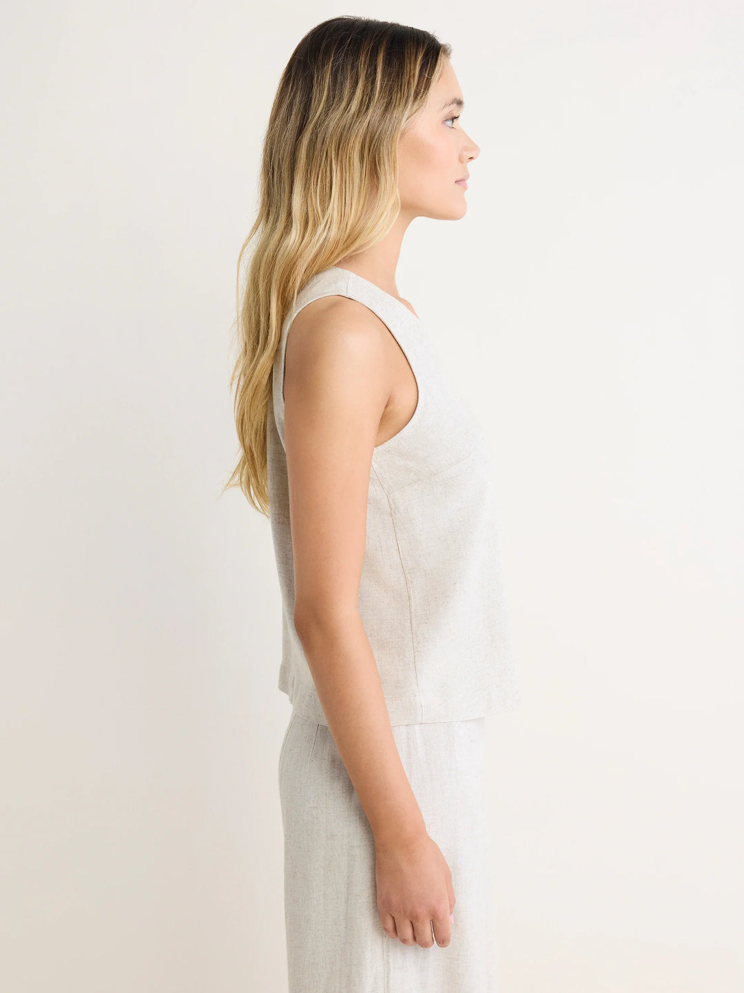 BNZM263616 - Linen Blend Stevie Tank-03-Tees/Tanks-Nic+Zoe-Krista Anne's Boutique, Women's Fashion and Accessories Located in Oklahoma City, OK and Black Mountain, NC